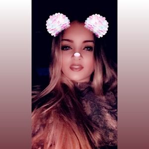 Meet your Posher, Christin